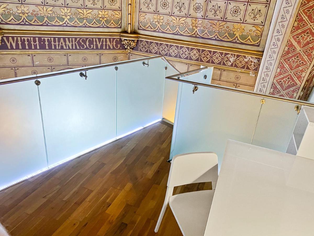 Rare 1-Bed Church Converted Apartment In Лондон Екстериор снимка