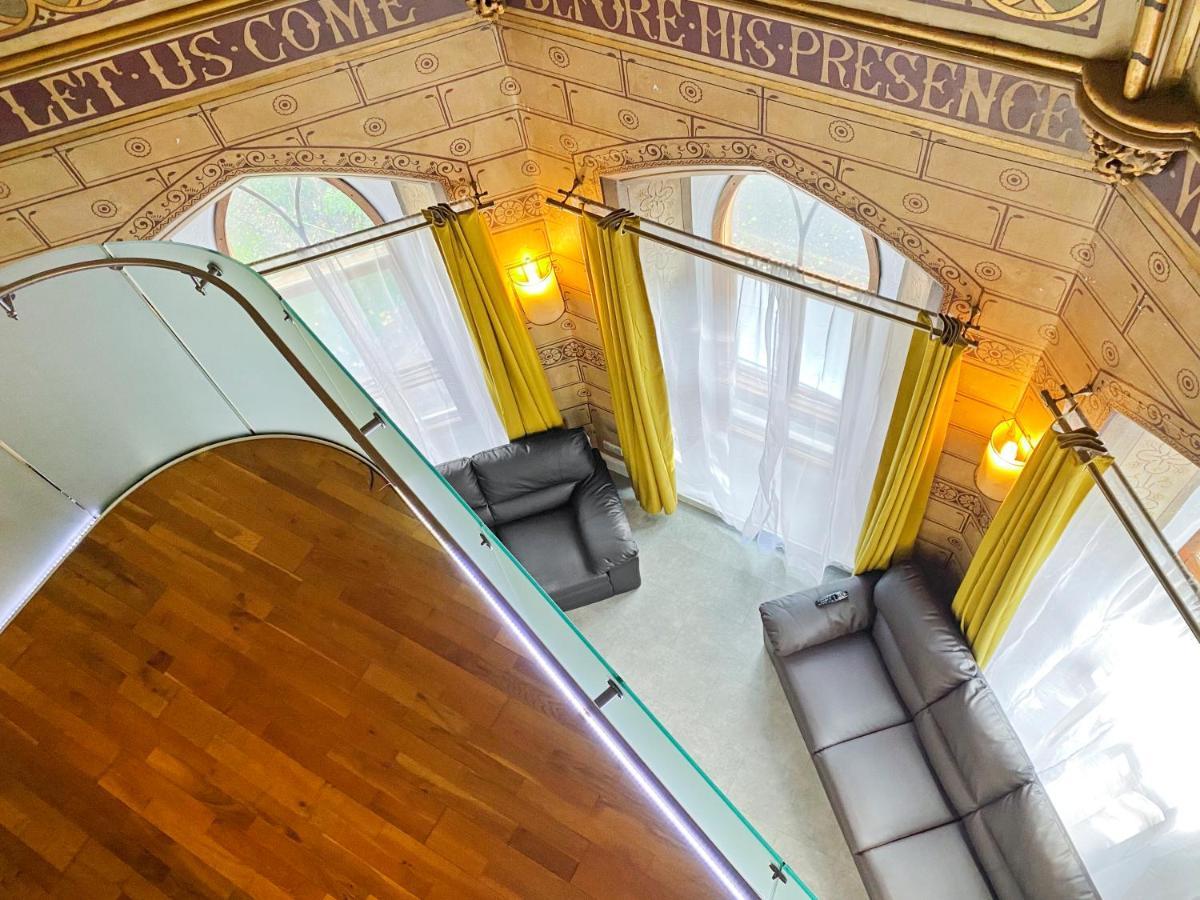 Rare 1-Bed Church Converted Apartment In Лондон Екстериор снимка